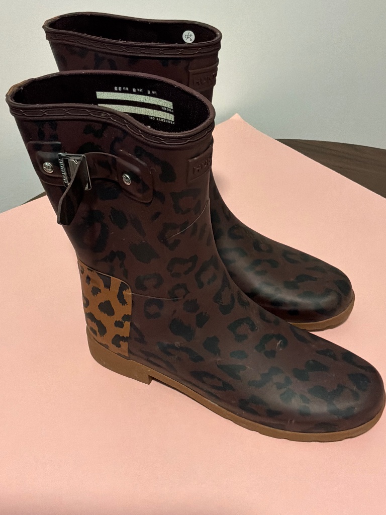 Hunter Refined Short Rain Boots Leopard Print Size 8 - Euc